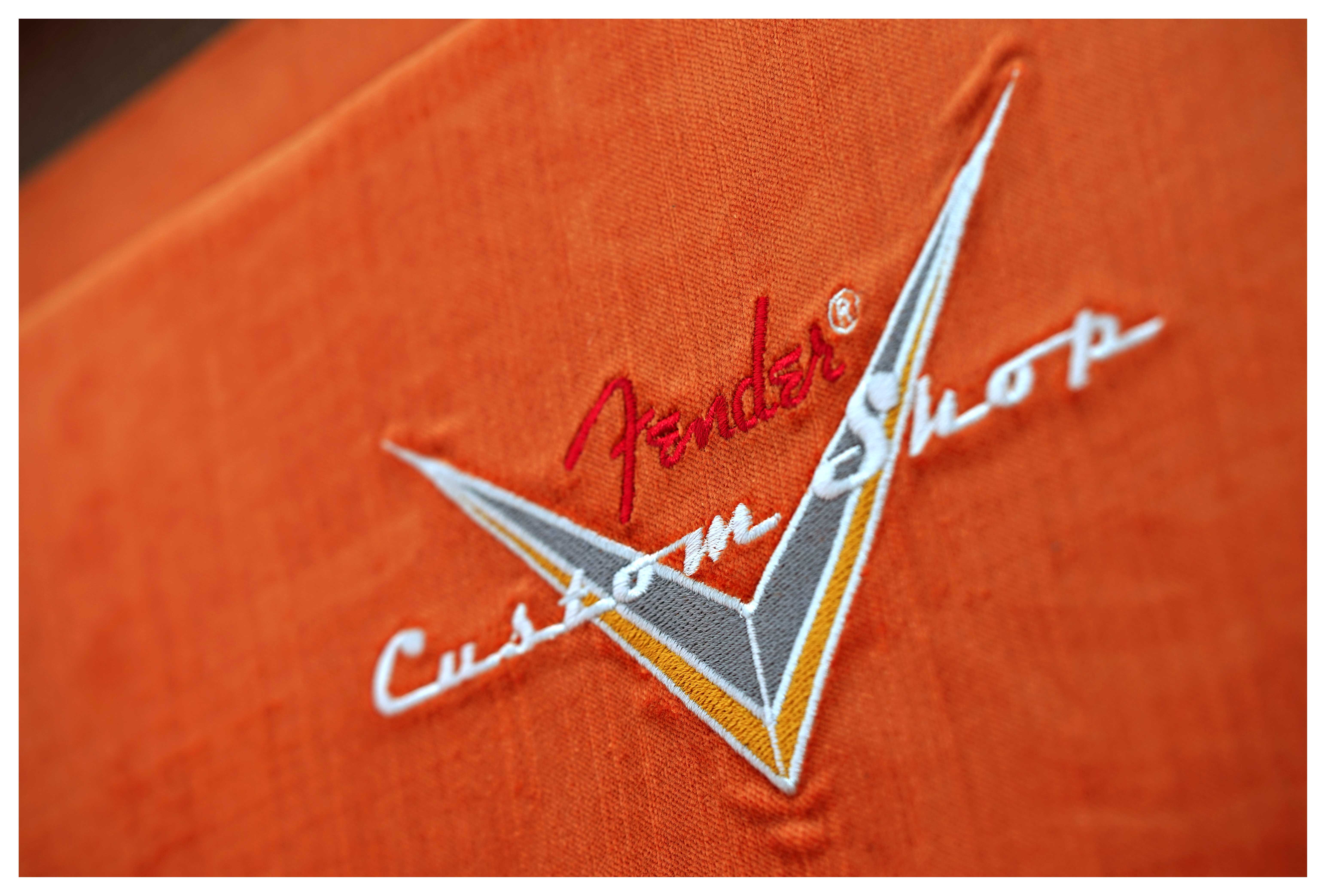 Fender Custom Shop 61 Stratocaster Heavy Relic Black over Shoreline Gold Master Built by Paul Waller #R147453