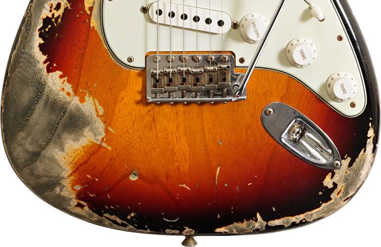 Fender Custom Shop 1963 Stratocaster Super Heavy Relic 3 Tone Sunburst #R113087 Fender Custom Shop 1963 Stratocaster Super Heavy Relic 3 Tone Sunburst #R113087