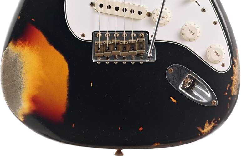 Fender Custom Shop 1961 Stratocaster Heavy Relic Black over 3 Tone Sunburst #R113171 Fender Custom Shop 1961 Stratocaster Heavy Relic Black over 3 Tone Sunburst #R113171