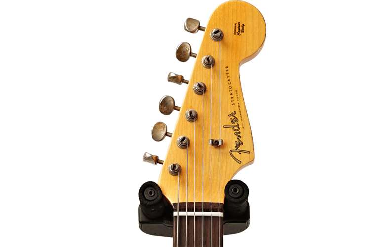 Fender Custom Shop 1960 Stratocaster Relic Olympic White #R109597 Fender Custom Shop 1960 Stratocaster Relic Olympic White #R109597