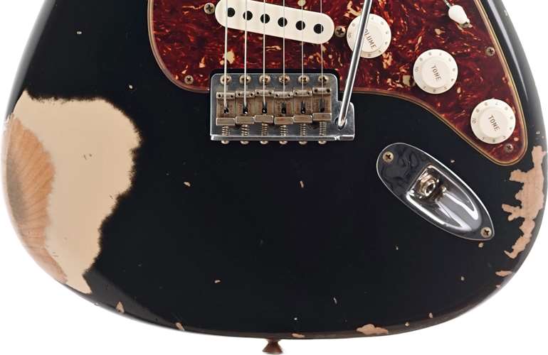 Fender Custom Shop 1961 Stratocaster Heavy Relic Black over Desert Sand #R107779 Fender Custom Shop 1961 Stratocaster Heavy Relic Black over Desert Sand #R107779