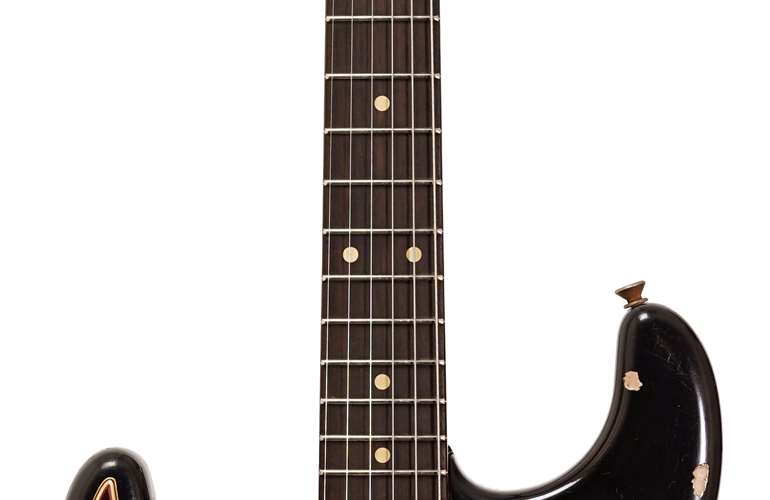 Fender Custom Shop 1961 Stratocaster Heavy Relic Black over Desert Sand Left Handed #R104817 Fender Custom Shop 1961 Stratocaster Heavy Relic Black over Desert Sand Left Handed #R104817