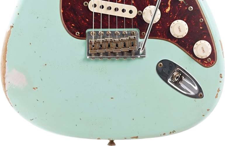 Fender Custom Shop 1963 Stratocaster Relic Surf Green #R107128 Fender Custom Shop 1963 Stratocaster Relic Surf Green #R107128