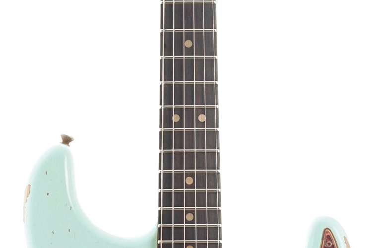 Fender Custom Shop 1963 Stratocaster Relic Surf Green #R107128 Fender Custom Shop 1963 Stratocaster Relic Surf Green #R107128
