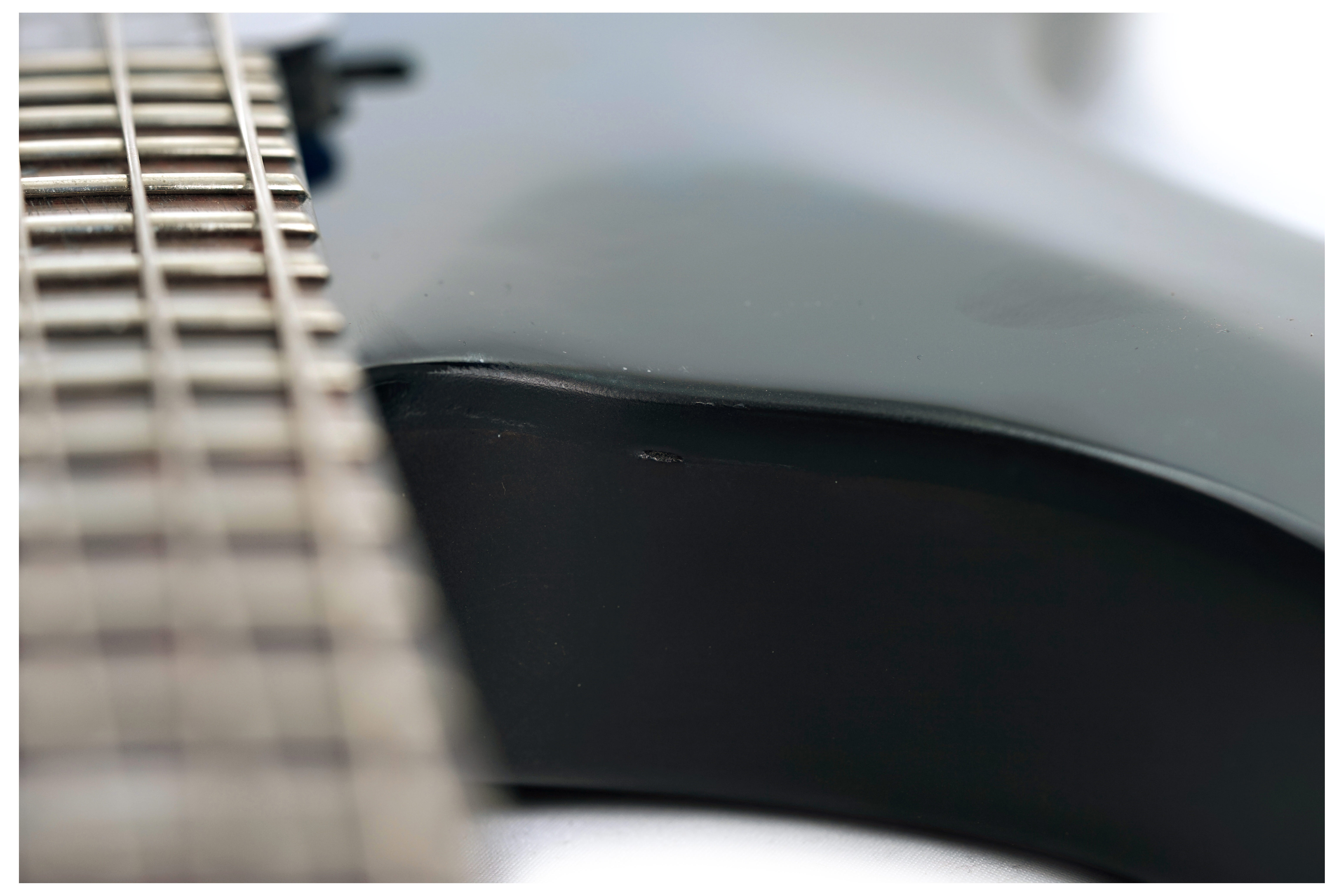 Schecter Omen Elite-6 See-Thru Blue Burst (Ex-Demo) #RO23010303