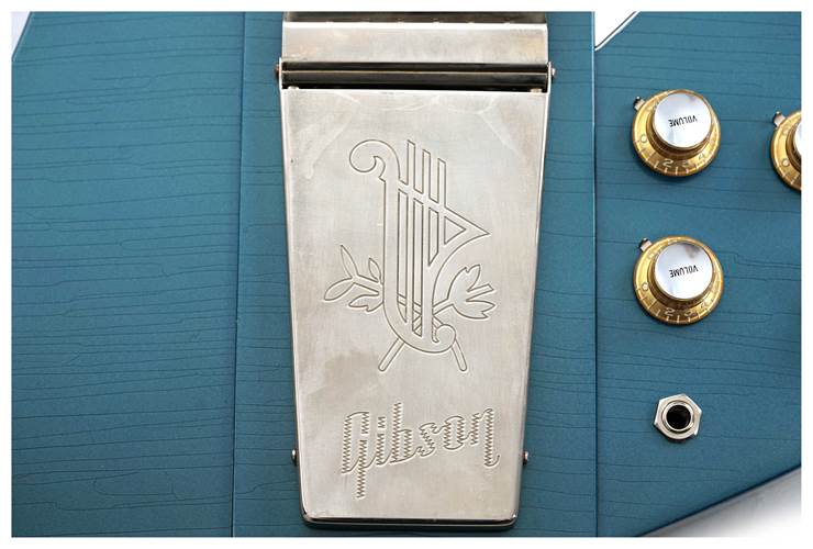 Gibson Custom Shop 1963 Firebird V with Maestro Vibrola Ultra Light Aged Pelham Blue #405043 Gibson Custom Shop 1963 Firebird V with Maestro Vibrola Ultra Light Aged Pelham Blue #405043