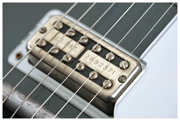 Gretsch Custom Shop G6218T-59 1959 Duo Jet Charcoal Frost Metallic Relic #UC25033868 Gretsch Custom Shop G6218T-59 1959 Duo Jet Charcoal Frost Metallic Relic #UC25033868