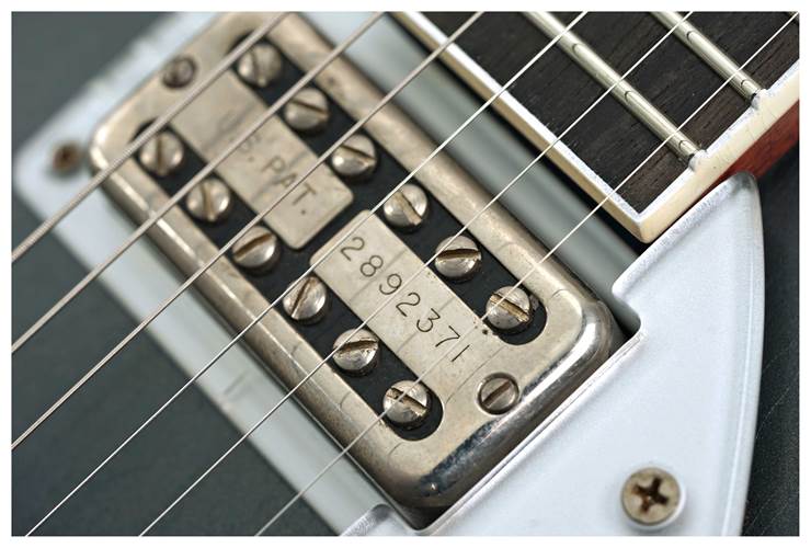 Gretsch Custom Shop G6218T-59 1959 Duo Jet Charcoal Frost Metallic Relic #UC25033868 Gretsch Custom Shop G6218T-59 1959 Duo Jet Charcoal Frost Metallic Relic #UC25033868