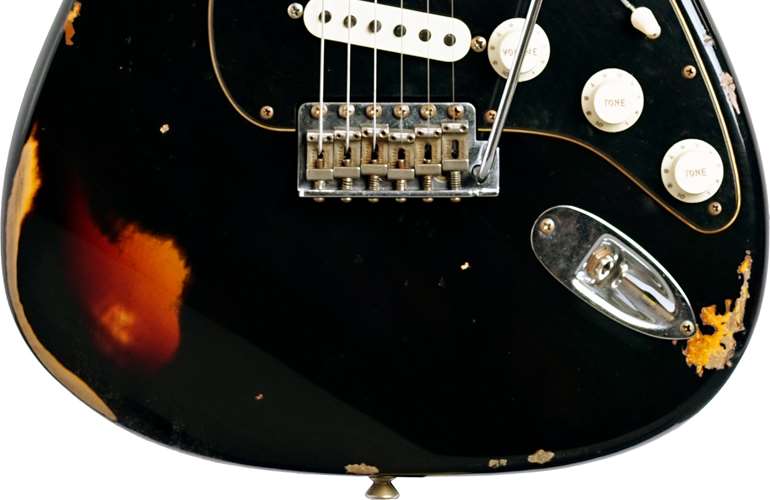 Fender Custom Shop Limited Edition Dual-Mag II Stratocaster Relic Aged Black Over 3 Color Sunburst #CZ551008 Fender Custom Shop Limited Edition Dual-Mag II Stratocaster Relic Aged Black Over 3 Color Sunburst #CZ551008