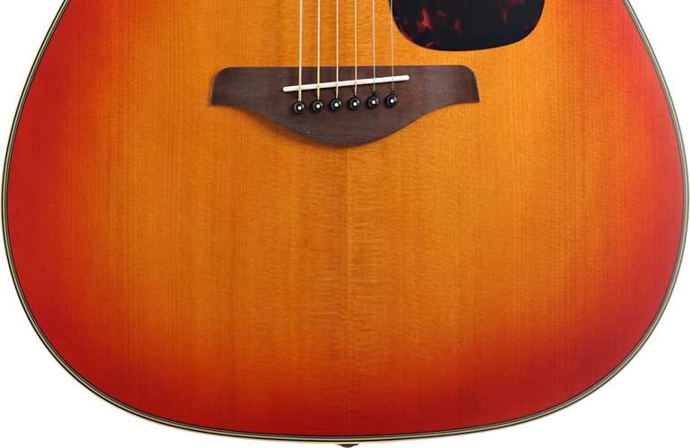 Yamaha FG820 Autumn Burst Walnut Fingerboard Yamaha FG820 Autumn Burst Walnut Fingerboard