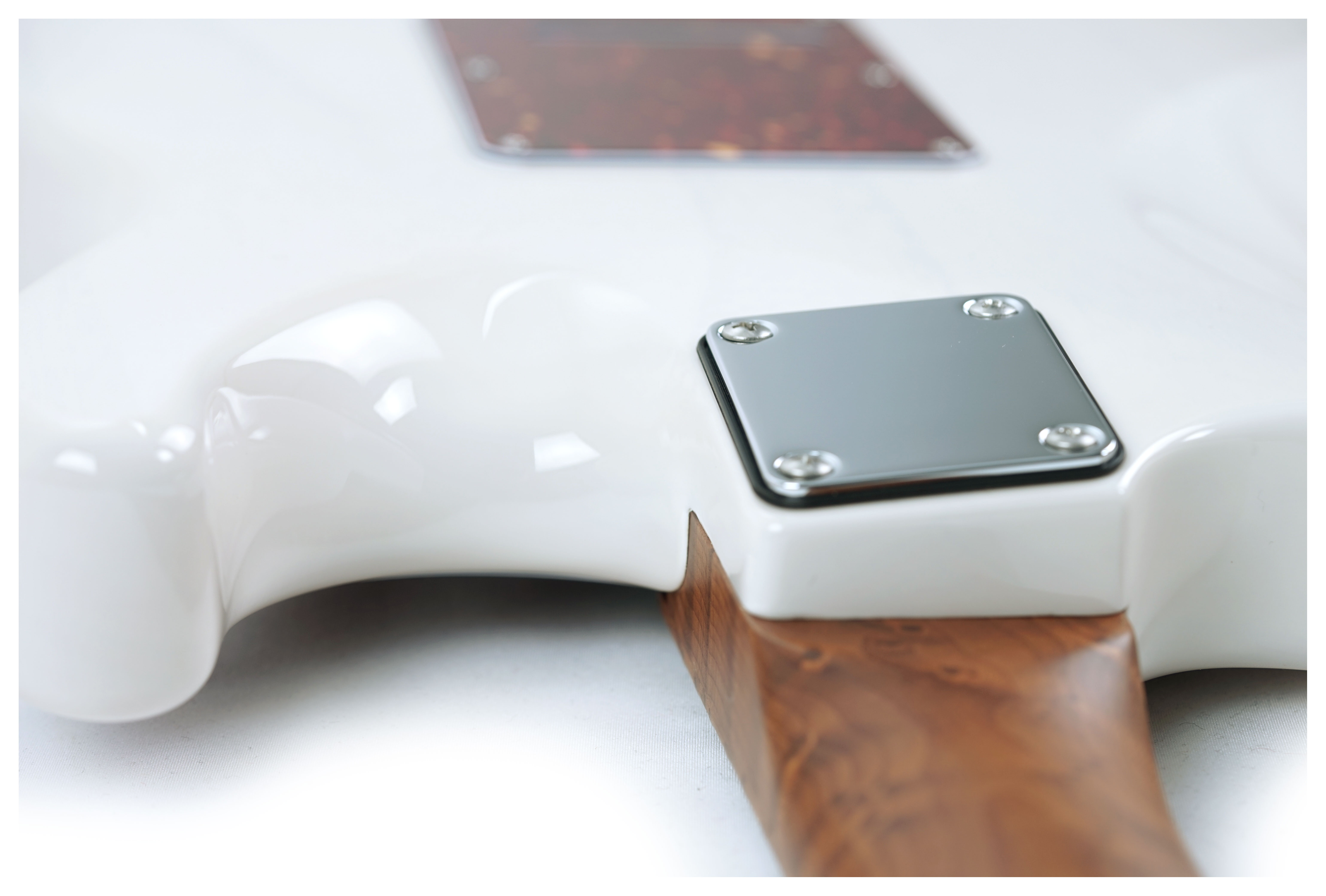 Suhr Limited Edition Classic S Paulownia HSS Trans White 3A Roasted Birdseye Neck & Fingerboard Left Handed