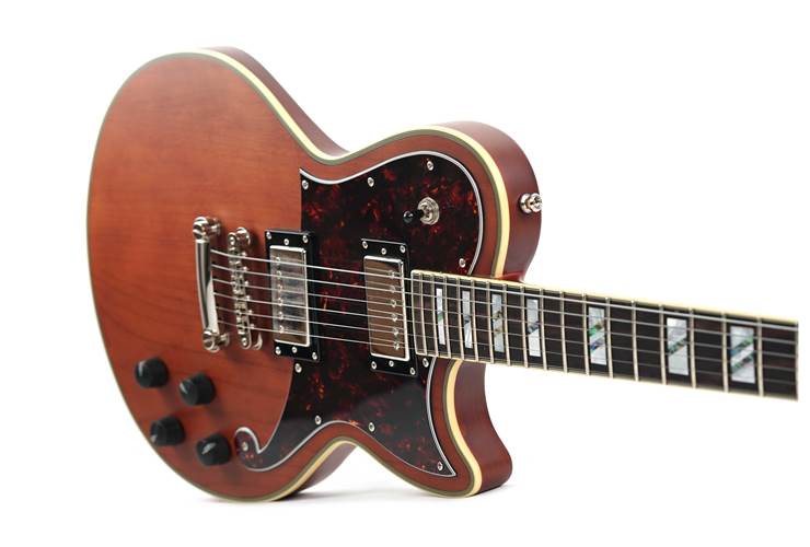 D'Angelico Deluxe Atlantic Matte Walnut (Ex-Demo) #W2100971 D'Angelico Deluxe Atlantic Matte Walnut (Ex-Demo) #W2100971
