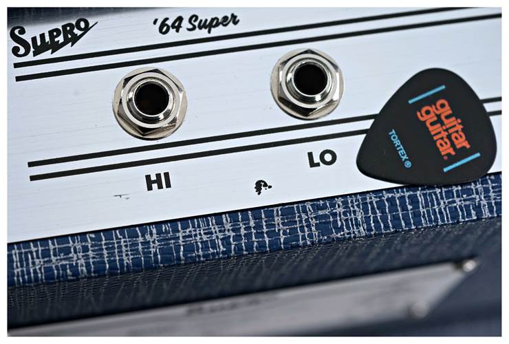 Supro 64 Super 5W Combo Blue Rhino 1606J Combo Valve Amp (Ex-Demo) #2302 Supro 64 Super 5W Combo Blue Rhino 1606J Combo Valve Amp (Ex-Demo) #2302