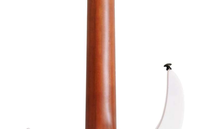 Balaguer Standard Series Diablo Satin White Flame Evertune Balaguer Standard Series Diablo Satin White Flame Evertune