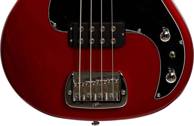 G&L Tribute Kiloton Candy Apple Red Maple Fingerboard G&L Tribute Kiloton Candy Apple Red Maple Fingerboard