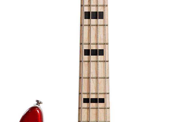 G&L Tribute Kiloton Candy Apple Red Maple Fingerboard G&L Tribute Kiloton Candy Apple Red Maple Fingerboard