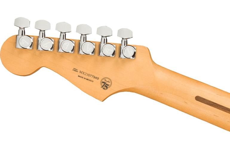 Fender Player Plus Stratocaster 3 Tone Sunburst Maple Fingerboard Fender Player Plus Stratocaster 3 Tone Sunburst Maple Fingerboard