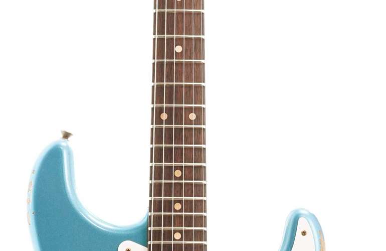 Fender Custom Shop 1959 Stratocaster Relic Faded Aged Lake Placid Blue Fender Custom Shop 1959 Stratocaster Relic Faded Aged Lake Placid Blue