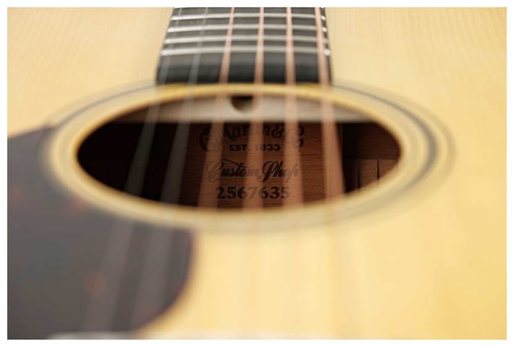 Martin Custom Shop OM Adirondack Spruce/Sinker Mahogany Left Handed #M2567635 Martin Custom Shop OM Adirondack Spruce/Sinker Mahogany Left Handed #M2567635