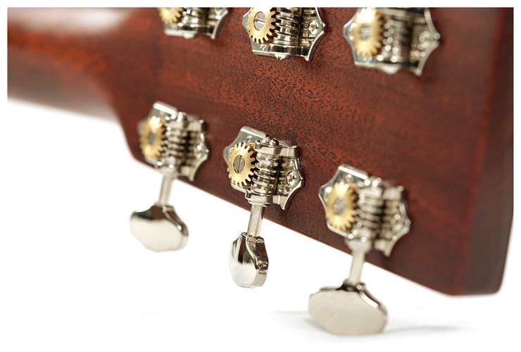 Martin Custom Shop OM Adirondack Spruce/Sinker Mahogany Left Handed #M2567635 Martin Custom Shop OM Adirondack Spruce/Sinker Mahogany Left Handed #M2567635