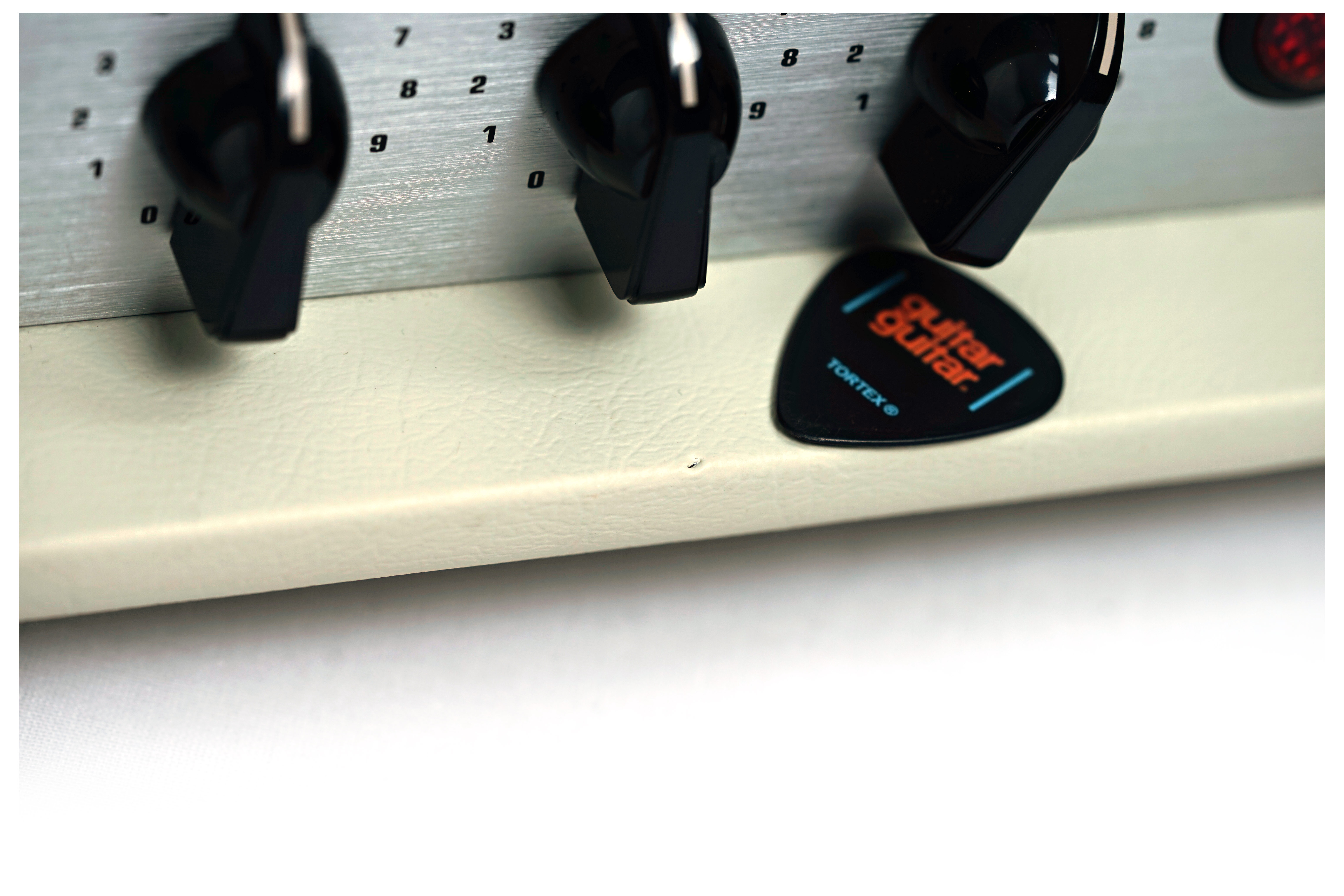 EVH 5150 Iconic 80W Valve Amp Head Ivory (Ex-Demo) #CRIH25004798