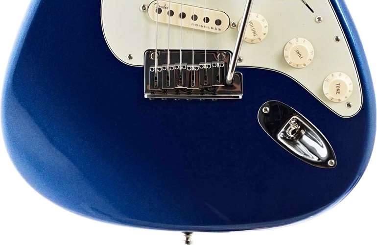Fender Custom Shop Elite Stratocaster Cobra Blue NOS With Mid Boost and AA Flame Roasted Maple Fingerboard #XN14885 Fender Custom Shop Elite Stratocaster Cobra Blue NOS With Mid Boost and AA Flame Roasted Maple Fingerboard #XN14885