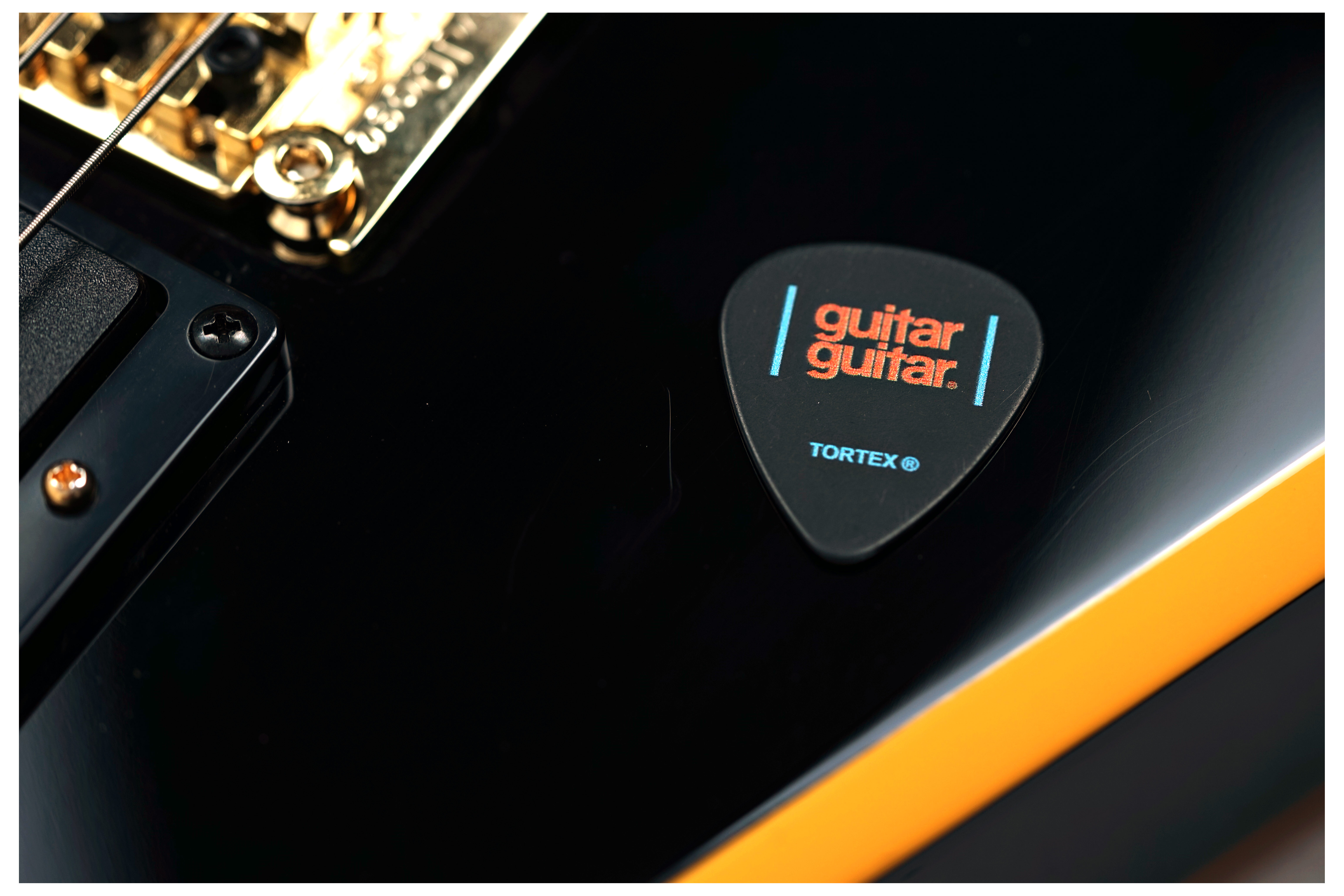 Jackson X Series Rhoads RRX24 Black with Yellow Bevels (Ex-Demo) #ICJ2517355