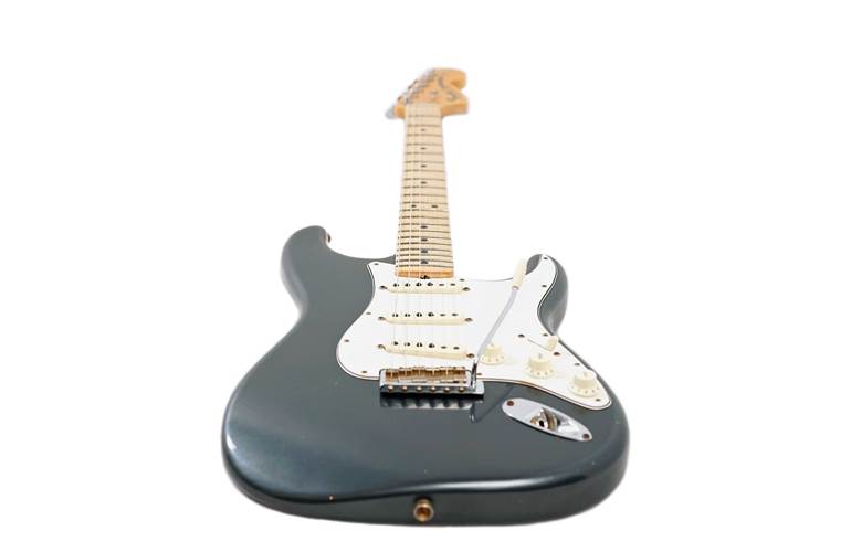 Fender Custom Shop Limited Edition 1969 Stratocaster Journeyman Relic Aged Charcoal Frosted Metallic #CZ558818 Fender Custom Shop Limited Edition 1969 Stratocaster Journeyman Relic Aged Charcoal Frosted Metallic #CZ558818