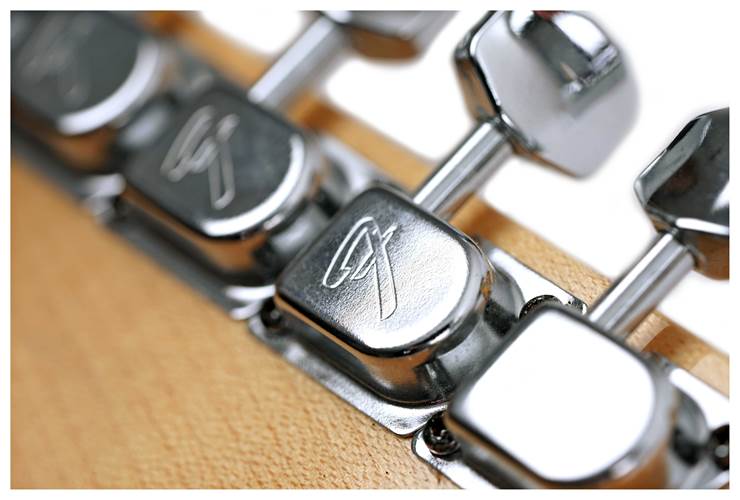 Fender Custom Shop Limited Edition 1969 Stratocaster Journeyman Relic Aged Charcoal Frosted Metallic #CZ558818 Fender Custom Shop Limited Edition 1969 Stratocaster Journeyman Relic Aged Charcoal Frosted Metallic #CZ558818