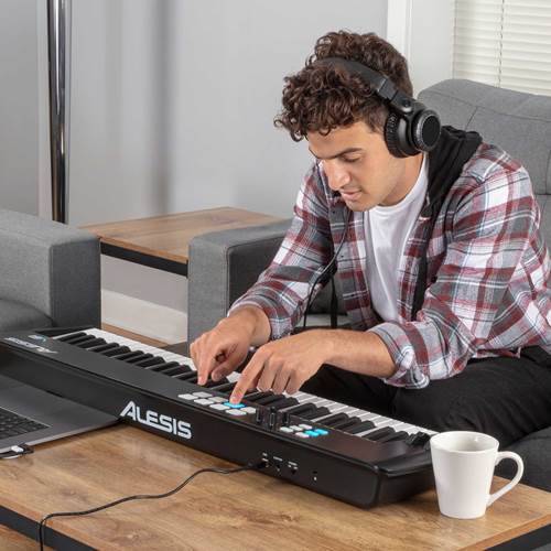 Alesis V61MKII Controller Keyboard Alesis V61MKII Controller Keyboard