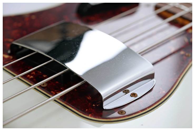 Fender Custom Shop 1963 Precision Bass Journeyman Relic Aged Olympic White Rosewood Fingerboard Left Handed #CZ574749 Fender Custom Shop 1963 Precision Bass Journeyman Relic Aged Olympic White Rosewood Fingerboard Left Handed #CZ574749