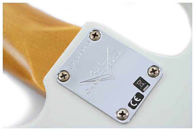 Fender Custom Shop 1963 Precision Bass Journeyman Relic Aged Olympic White Rosewood Fingerboard Left Handed #CZ574749 Fender Custom Shop 1963 Precision Bass Journeyman Relic Aged Olympic White Rosewood Fingerboard Left Handed #CZ574749