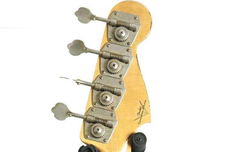 Fender Custom Shop 1958 Precision Bass Heavy Relic 3 Colour Sunburst Rosewood Fingerboard Left Handed #CZ574097 Fender Custom Shop 1958 Precision Bass Heavy Relic 3 Colour Sunburst Rosewood Fingerboard Left Handed #CZ574097