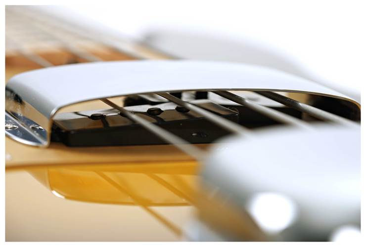 Fender Custom Shop 1957 Vintage Custom Precision Bass Time Capsule Wide Fade 2 Colour Sunburst Left Handed #R133863 Fender Custom Shop 1957 Vintage Custom Precision Bass Time Capsule Wide Fade 2 Colour Sunburst Left Handed #R133863