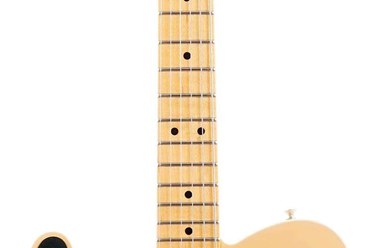 Fender Custom Shop 1952 Telecaster Deluxe Closet Classic Nocaster Blonde Maple Fingerboard Left Handed #R131679 Fender Custom Shop 1952 Telecaster Deluxe Closet Classic Nocaster Blonde Maple Fingerboard Left Handed #R131679