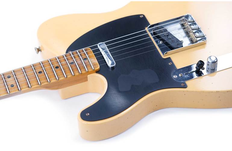 Fender Custom Shop 1952 Telecaster Journeyman Relic Aged Nocaster Blonde Maple Fingerboard Left Handed #R131806 Fender Custom Shop 1952 Telecaster Journeyman Relic Aged Nocaster Blonde Maple Fingerboard Left Handed #R131806