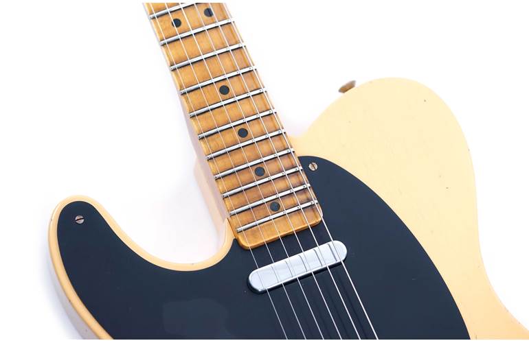 Fender Custom Shop 1952 Telecaster Journeyman Relic Aged Nocaster Blonde Maple Fingerboard Left Handed #R131806 Fender Custom Shop 1952 Telecaster Journeyman Relic Aged Nocaster Blonde Maple Fingerboard Left Handed #R131806