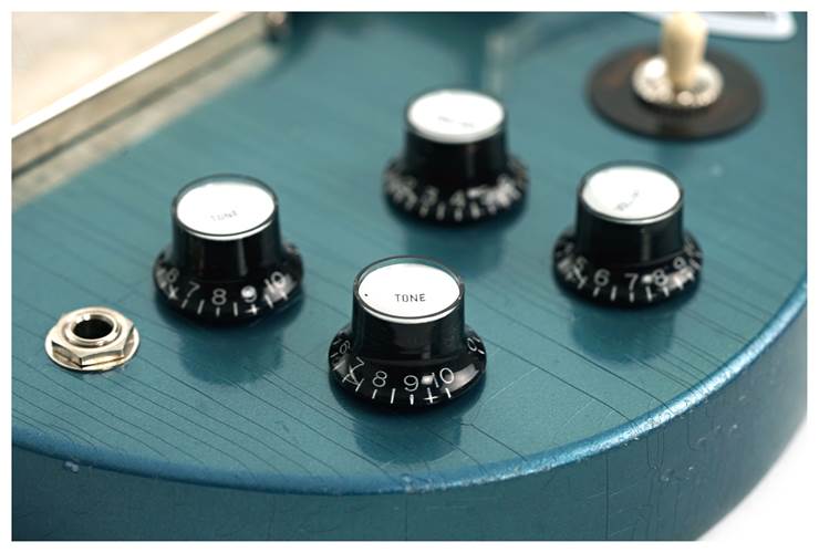 Gibson Custom Shop Murphy Lab 1964 SG Standard Reissue with Maestro Vibrola Light Aged Antique Pelham Blue #303274 Gibson Custom Shop Murphy Lab 1964 SG Standard Reissue with Maestro Vibrola Light Aged Antique Pelham Blue #303274