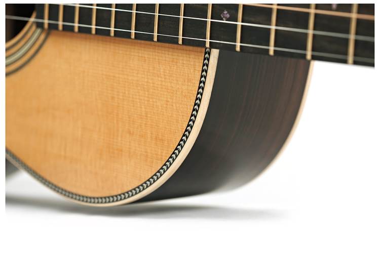 Martin 0-28 Modern Deluxe 12 Fret Martin 0-28 Modern Deluxe 12 Fret