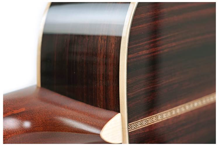 Martin 0-28 Modern Deluxe 12 Fret Martin 0-28 Modern Deluxe 12 Fret