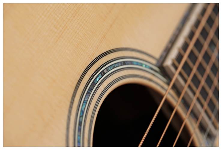 Martin D-42 Modern Deluxe Martin D-42 Modern Deluxe