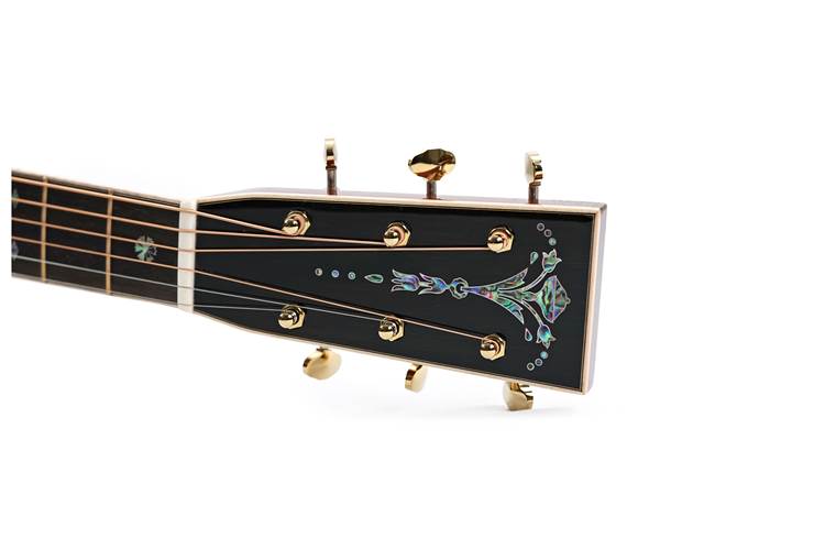 Martin D-42 Modern Deluxe Martin D-42 Modern Deluxe