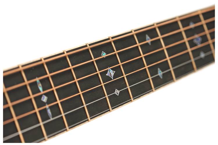 Martin D-45 Modern Deluxe Martin D-45 Modern Deluxe