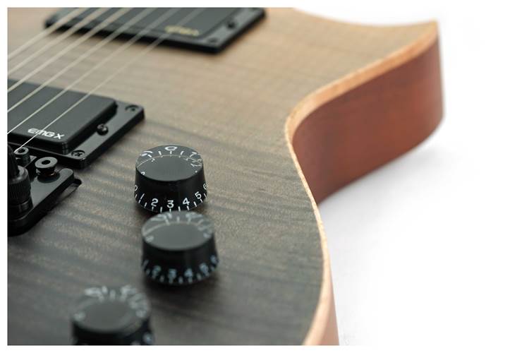 ESP USA Eclipse Flame Maple EMG FR Black Natural Fade Satin #US24302 ESP USA Eclipse Flame Maple EMG FR Black Natural Fade Satin #US24302