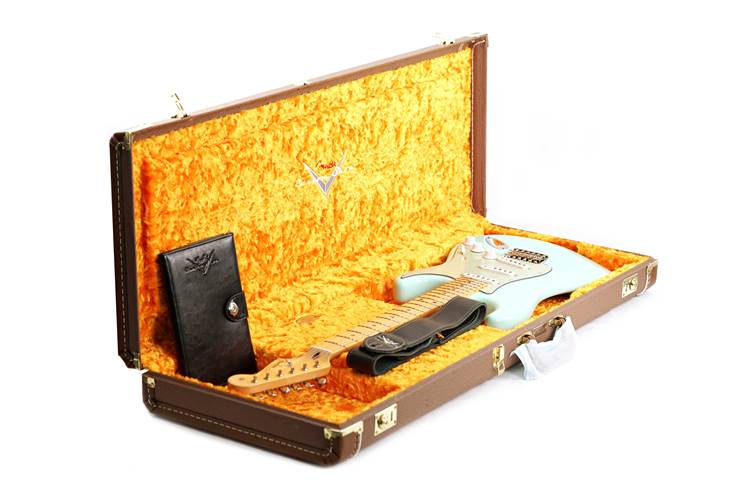 Fender Custom Shop guitarguitar Dealer Select 59 Stratocaster NOS Flash Coat Lacquer Faded Surf Green Maple Fingerboard #R118036 Fender Custom Shop guitarguitar Dealer Select 59 Stratocaster NOS Flash Coat Lacquer Faded Surf Green Maple Fingerboard #R118036