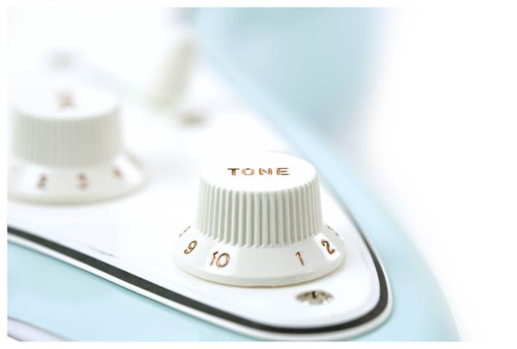 Fender Custom Shop guitarguitar Dealer Select Late 59 Stratocaster NOS Flash Coat Lacquer Faded Sonic Blue Rosewood Fingerboard #R124863 Fender Custom Shop guitarguitar Dealer Select Late 59 Stratocaster NOS Flash Coat Lacquer Faded Sonic Blue Rosewood Fingerboard #R124863