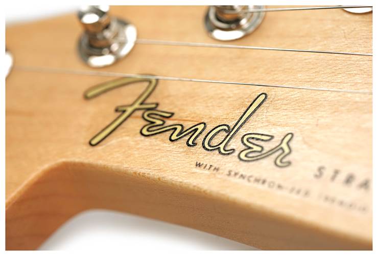 Fender Custom Shop guitarguitar Dealer Select 59 Stratocaster NOS Flash Coat Lacquer Faded Olympic White Maple Fingerboard Left Handed #R126637 Fender Custom Shop guitarguitar Dealer Select 59 Stratocaster NOS Flash Coat Lacquer Faded Olympic White Maple Fingerboard Left Handed #R126637