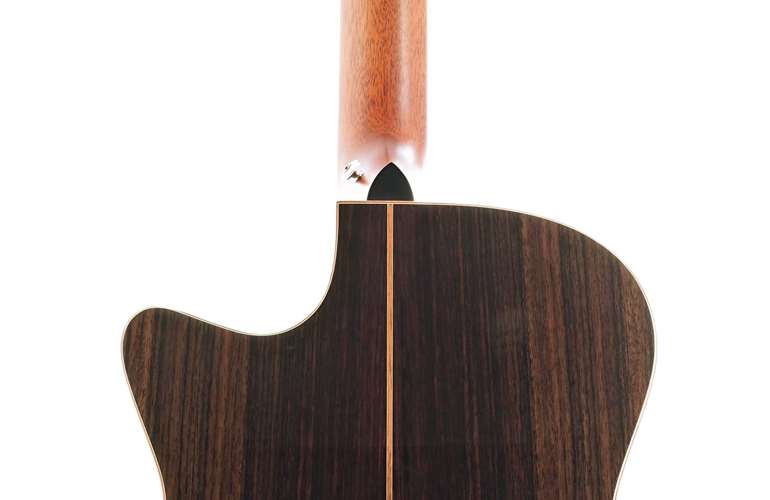 Furch Red SR Sitka Spruce / Indian Rosewood Furch Red SR Sitka Spruce / Indian Rosewood