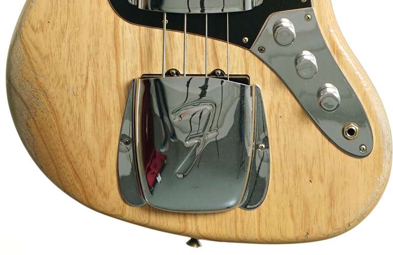 Fender Custom Shop Limited Edition Custom Jazz Bass Heavy Relic Aged Natural #CZ575982 Fender Custom Shop Limited Edition Custom Jazz Bass Heavy Relic Aged Natural #CZ575982