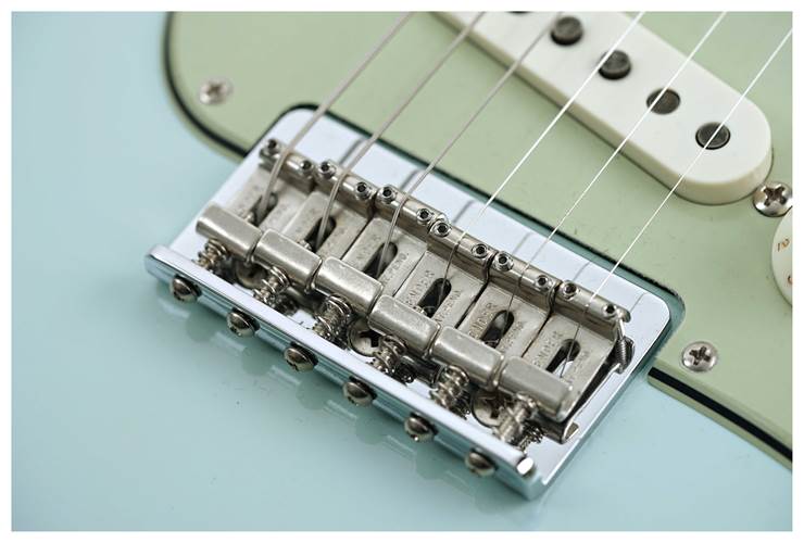 Fender Custom Shop Vintage Custom '59 Hardtail Stratocaster Time Capsule Faded Aged Sonic Blue #R137933 Fender Custom Shop Vintage Custom '59 Hardtail Stratocaster Time Capsule Faded Aged Sonic Blue #R137933